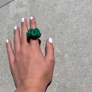 Green swirly ring